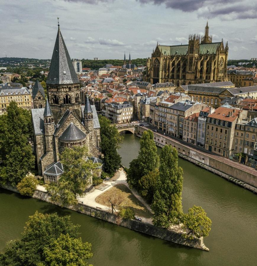 Au Fil De L'Eau Apartment Metz Luaran gambar